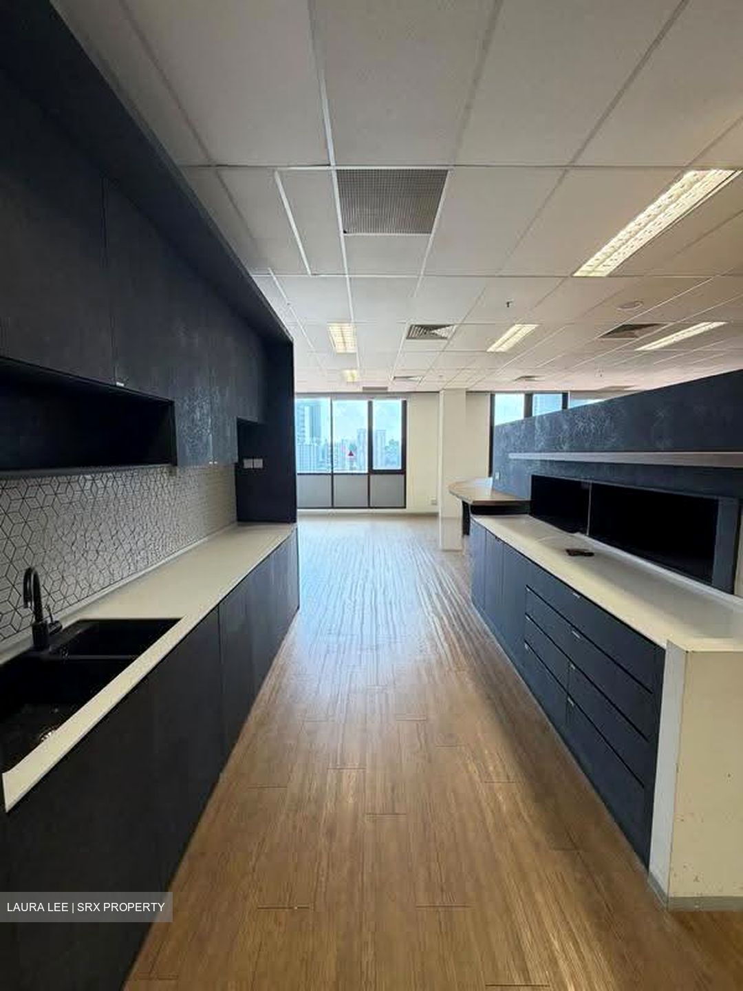 Dapenso Building (D1), Office #618122111